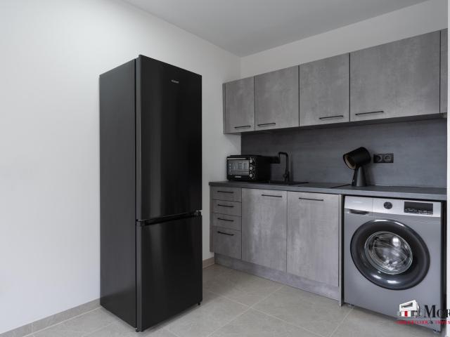 Übersichtliche Single Wohnung: Frisch saniert & bezugsfertig mit Top Ausstattung in Fürth!