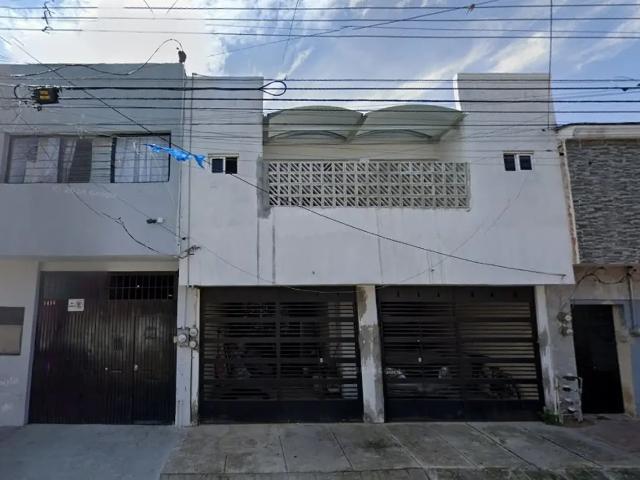 ¡Ubicación Estratégica! Casa Amplia en Zona Norte de Guadalajara