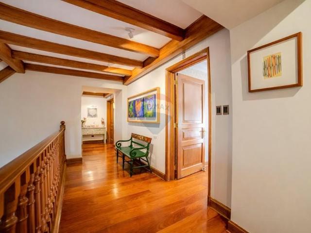 Ubicación, escala y potencial real | 6 dormitorios por 51800.00 en Lo Barnechea