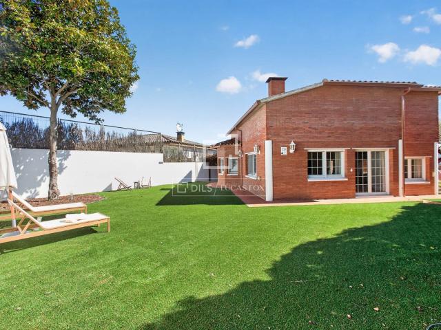 Ubicada en el centro de Argentona, a tan solo 30 minutos de. 560m² Argentona