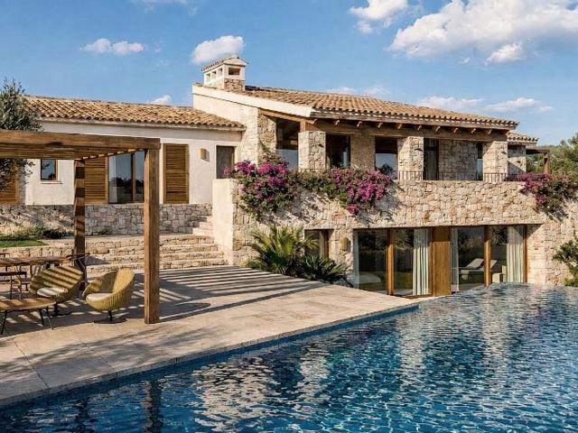 Ubicada en la codiciada zona residencial de Cumbre del Sol. 280m² Benitachell
