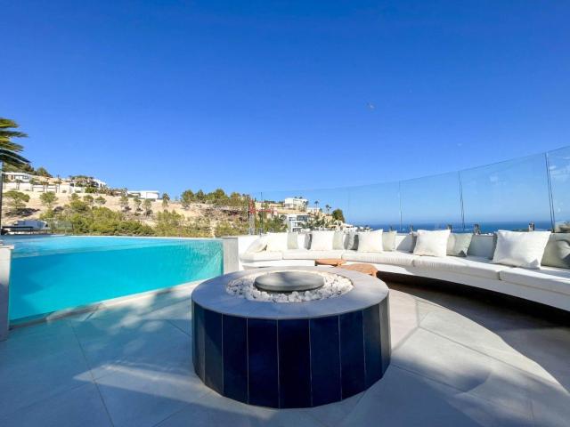 Ubicada en la exclusiva y tranquila zona de Racó de Galeno e. 538m² Benissa