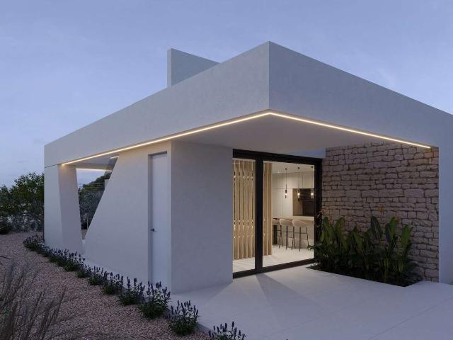 Ubicada en la prestigiosa zona de Hacienda del Álamo Golf, e. 111m² Cabecico del Rey