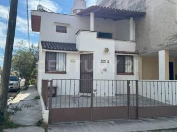 Ubicada en Riberas del Pilar y parcialmente amueblada