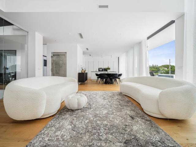 Ubicada en una tranquila calle sin salida a pocos pasos de l. 479m² Marbella