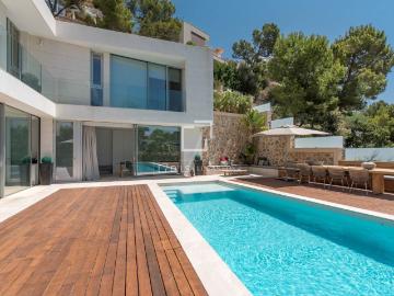 Ubicada en una de las zonas residenciales más exclusivas y c. 445m² Costa d'En Blanes