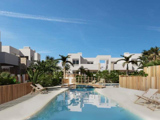 Ubicado en el encantador entorno de San Juan de los Terreros. 186m² San Juan de los Terreros