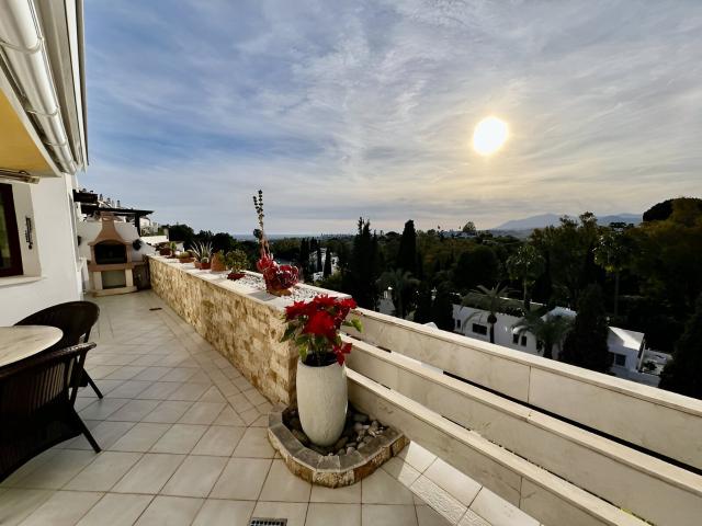 Ubicado en el prestigioso enclave de Coto Real, dentro de la. 164m² Marbella
