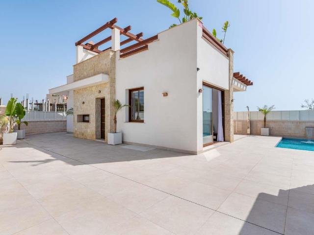 Ubicado en la encantadora localidad de Vera, este exclusivo. 90m² Vera Playa