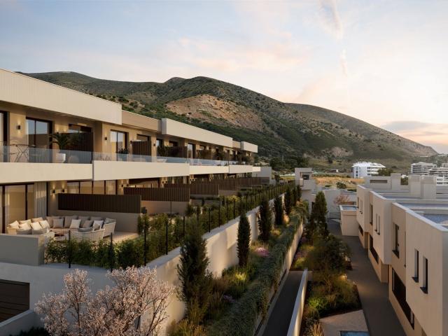 Ubicado en la hermosa localidad de Fuengirola, este conjunto. 194m² Fuengirola
