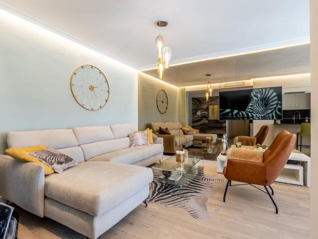 Ubicado en la prestigiosa urbanización Lorcrimar, en Nueva A. 92m² Marbella