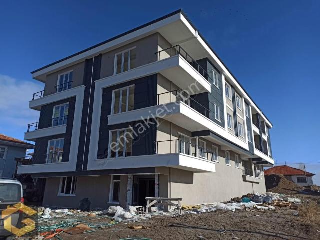 Çubuk Dumlupınar'da Full Yapılı Satılık 2+1 Daire