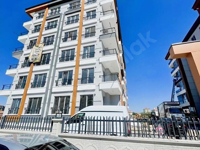 ÇUBUK YILDIRIM BEYAZIT SİTEDE 2+1