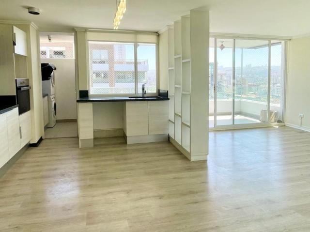 UF 7.650 Moderno y amplio depto en Viña del Mar