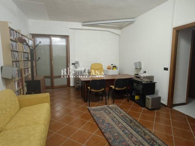 Ufficio 5 vani 180mq