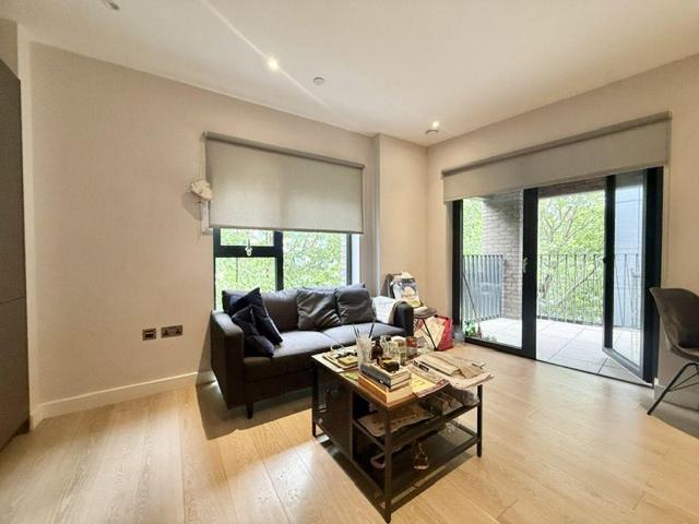 Ufford Street, SE1 2 bed apartment to rent £3,800 pcm £877 pw