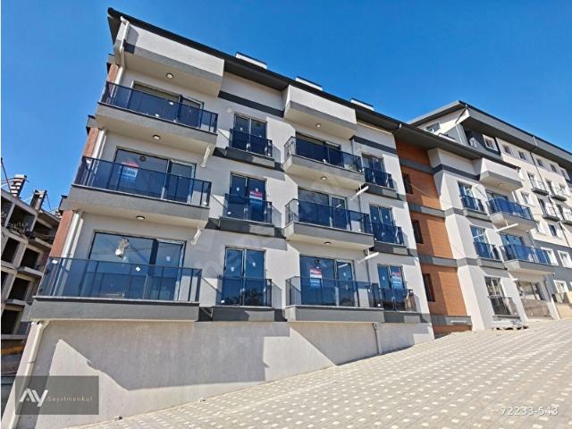 UFUK ÜNİVERSİTESİNİN DİBİNDE SIFIR KISMİ EŞYALI 1+1 KİRALIK DAİRE