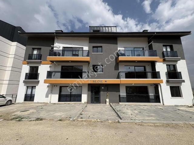Ufuk Üniversitesi Yakını Sıfır Eşyalı Kiralık 1+1 Daire