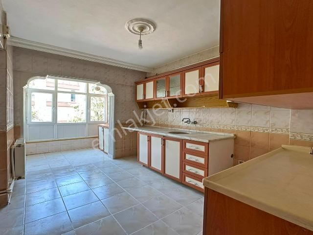 Ufuktepe Karakol Yakını 3+1 Katta Uygun Fiyata Kök Tapu