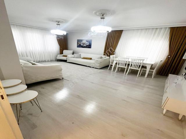 Ufuktepede Caddeye Yakın Şirin Yapılı 3+1 Kiralık Daire!