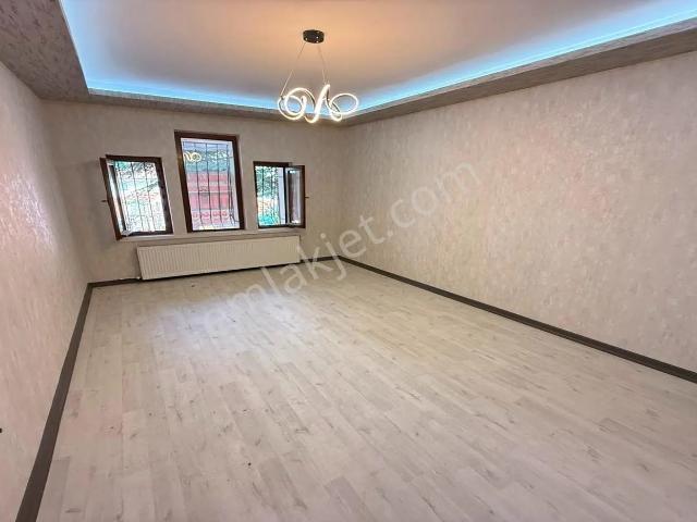 Ufuktepe'de Giriş Katta 3+1 Ön Cephe Full Yapılı