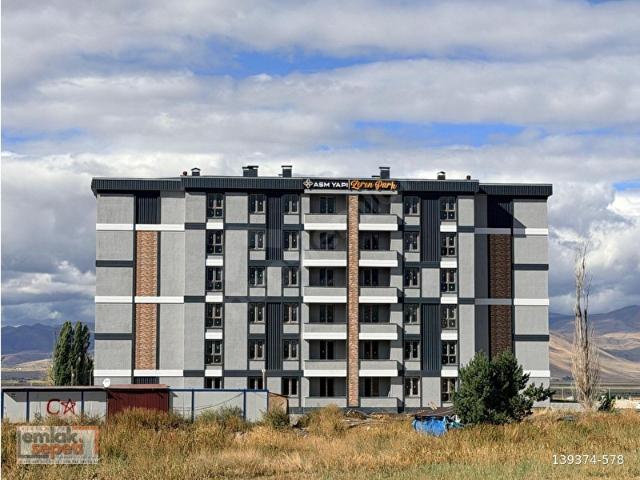 ŞÜKRÜPAŞA'DA SATILIK SIFIR LÜKS 4+1 DAİRE