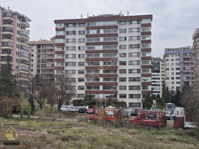 Çukurambar Merkezi Konum Manzaralı Full Yapılı 4+1 Satılık Daire