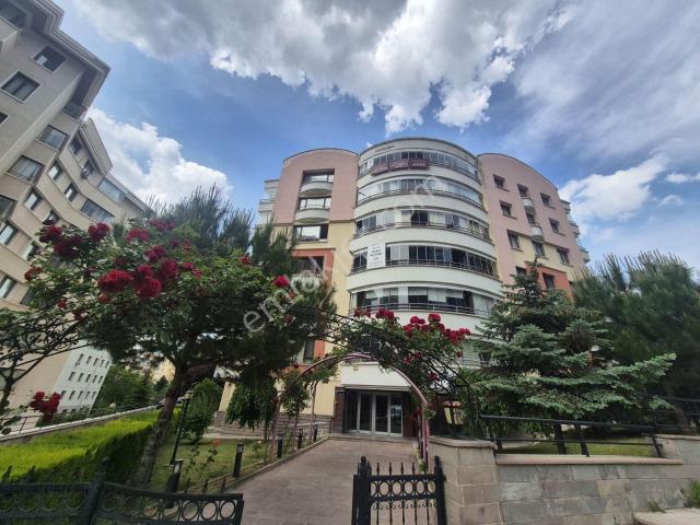 Çukurambar'da Kiralık 4+1 Ofis Dairesi, 200m², Prestijli Konum