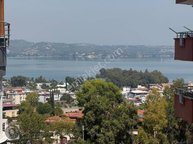 Çukurova Demirel Blv 3+1+g Odalı Göl Manzaralı G.yalı Mh Satılık Daire