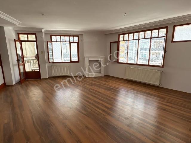 çukurova Huzurevleri Mah.kiralık 4+1 Daire D.gazlı E.banyolu