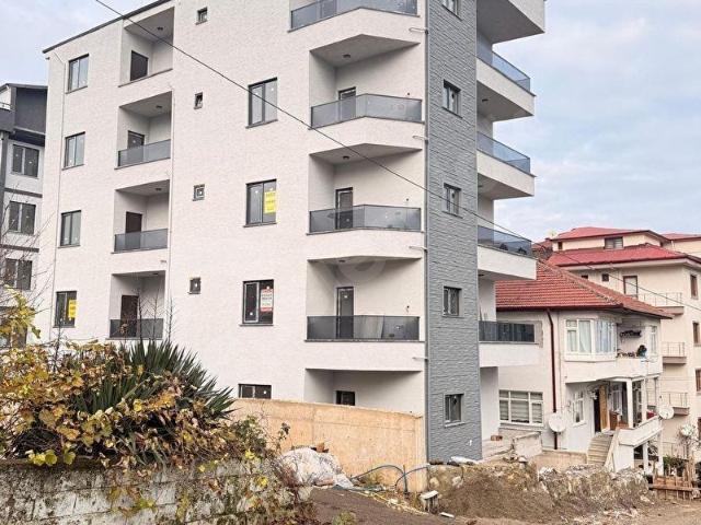 ÇUHALLI ÇARŞISINDA SIFIR FULL DENİZ MANZARALI 1+1 SATILIK DAİRE