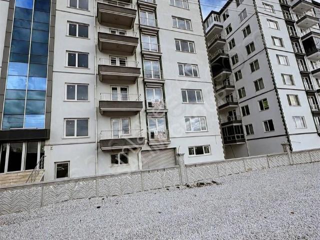Şuhut Yolu Üzeri Satılık 3+1 Daireler: Yeni Yaşam Fırsatı