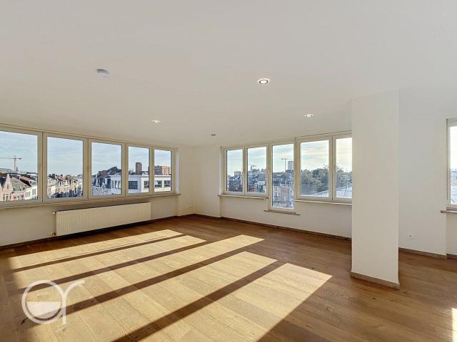 Uitstekend gelegen 2 slaapkamerappartement in centrum Gent