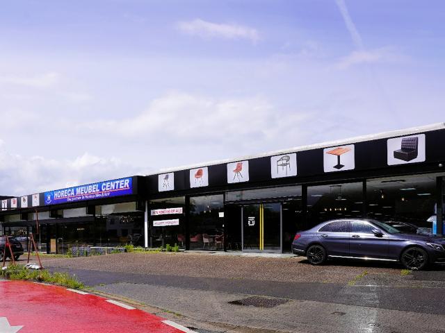 uitstekend gelegen winkel te huur