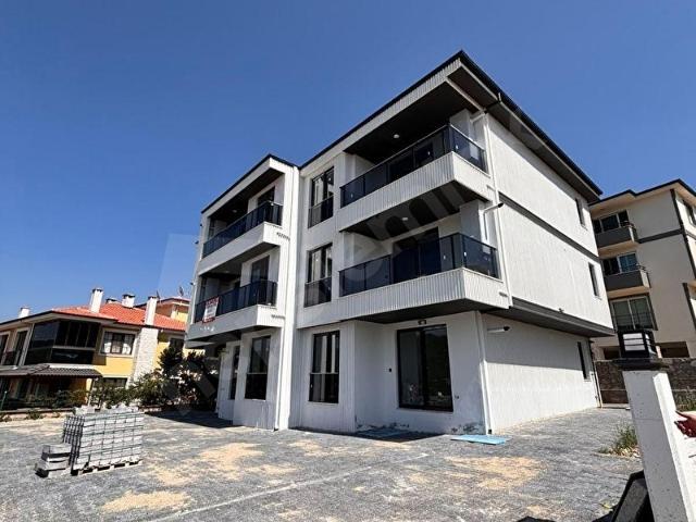 ULA DEMİRTAŞ MAHALLESİNDE ÖNÜ KAPANMAZ MODERN 1+1 DAİRE
