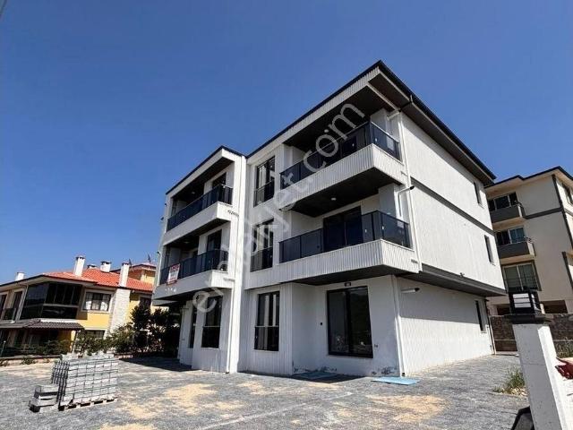 Ula Demirtaş Mahallesinde Önü Kapanmaz Modern 1+1 Daire