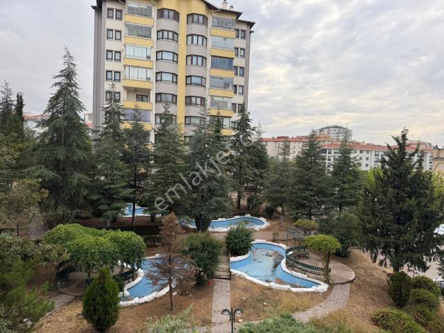 Ulaş Emlak Elvankent Ayyıldız Da Yüzme Havuzlu 140 M2 3. Kat