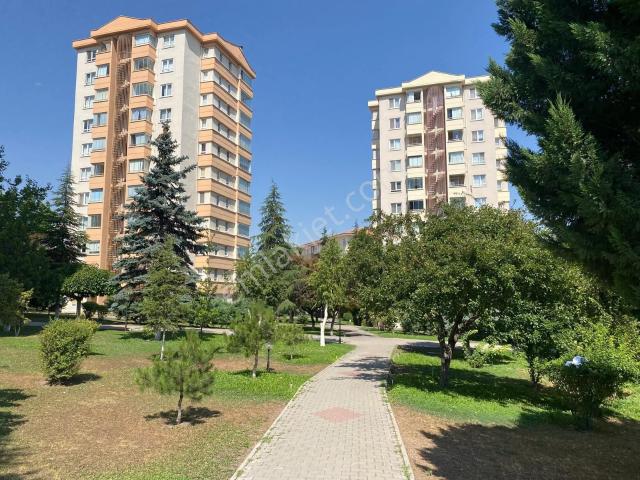 Ulaş Emlak Elvankent Çevre Yolu Bitişiği Site İçi Çift Banyolu