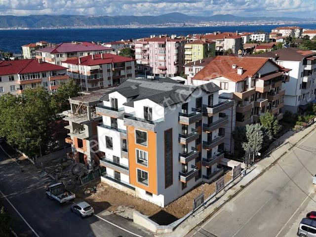 Ulaşlı'da Geniş Ferah Ve Bahçe Kullanımlı 3+1 Bahçe Dubleks