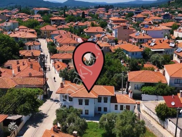 Ula Merkez'de Satılık Müstakil Ev Akyaka'ya 15 Dk