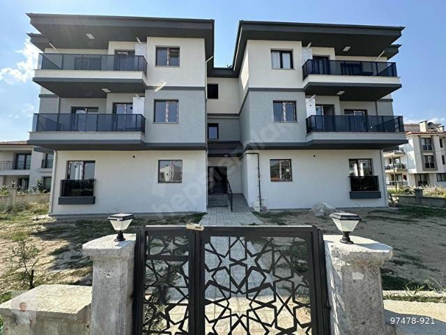 Ula'da Yüksek Giriş 2+1 Açık Mutfak Lüx Sıfır Kiralık Daire