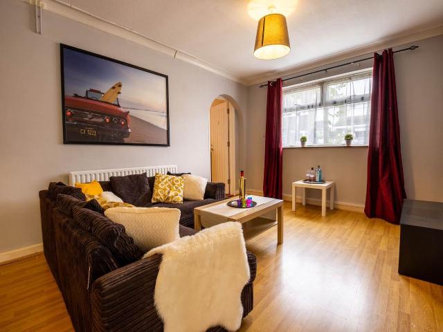 Ulcombe Gardens, Canterbury, Kent CT2, 6 bed property to rent, £400 pcm | PrimeLocation