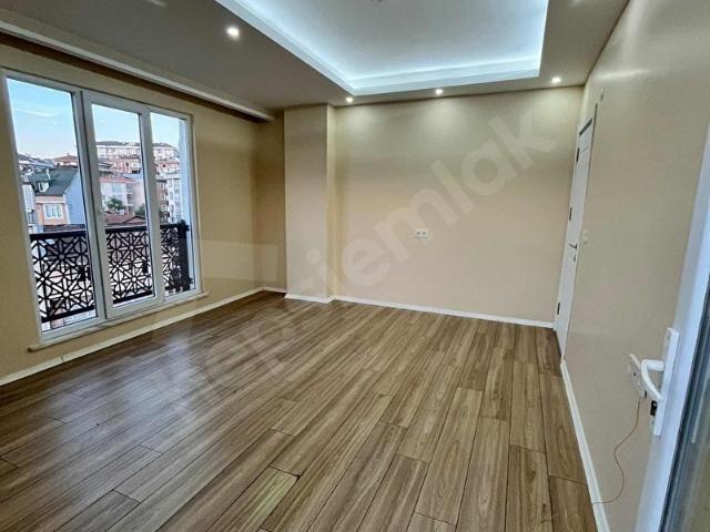 ÜLGEN İNŞ EYÜP SİLAHTARAĞA KİRALIK 2+1 KAT 6 OTOPARKLI