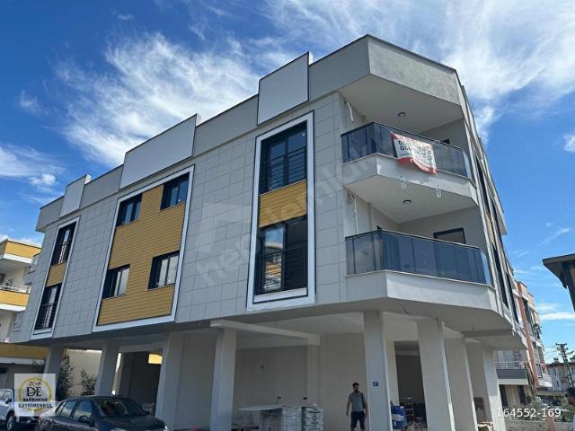 ÜLKÜKÖYÜN GİRİŞİNDE MÜKEMMEL KONUMDA 3+1 SATILIK DAİRE