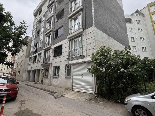 Ülker Den Güzelyalı Merkezde Satılık 2+1