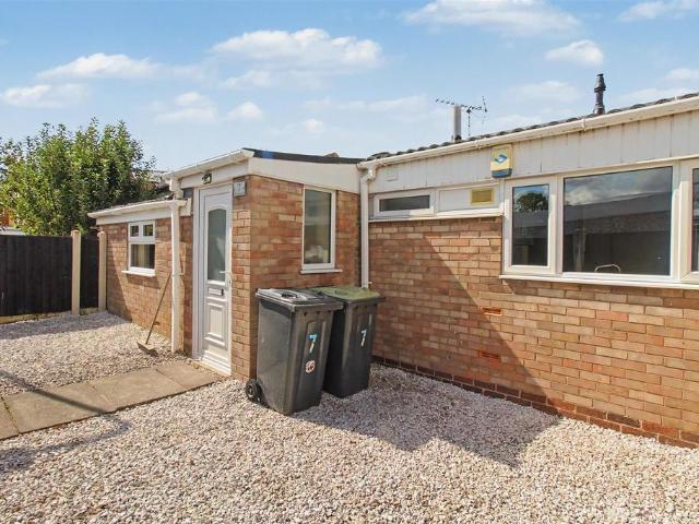 Ulldale Court, Beeston, Nottingham 2 bed house to rent £950 pcm £219 pw