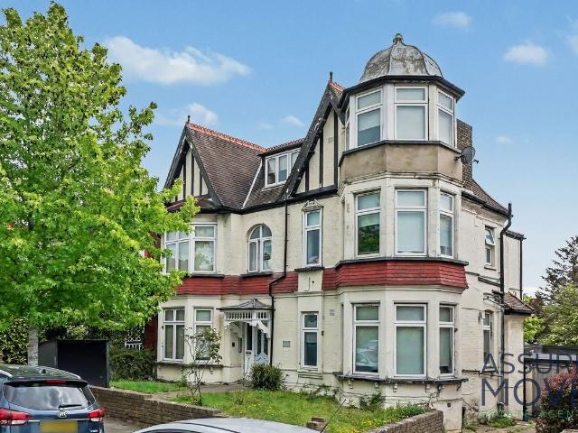 Ulleswater Road, London N14, Studio to rent, £1,250 pcm | PrimeLocation