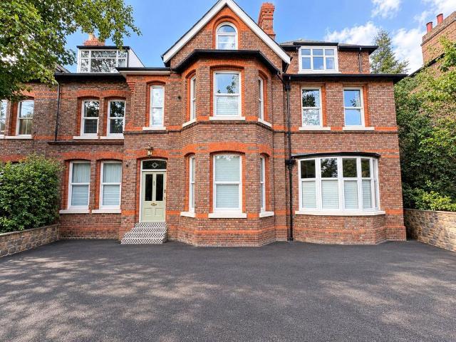 Ullet Road, Aigburth, Liverpool. 1 bed apartment to rent £1,100 pcm £254 pw