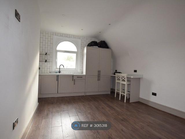 Ullet Road L8, 2 bed flat to rent, £1,100 pcm | PrimeLocation