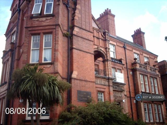 Ullet Road, Liverpool, L17 1 bed flat to rent £949 pcm £219 pw